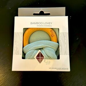 Bamboo lovey teething blanket